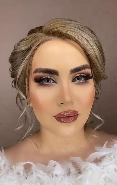 عکس لنز رنگی چشم عروس