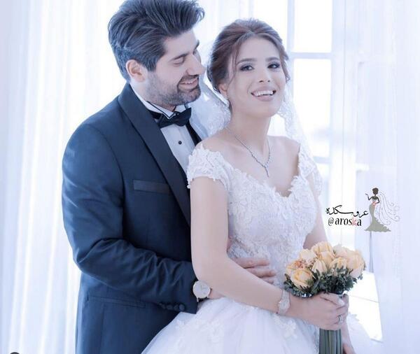 ژست عکس عروس با دسته گل