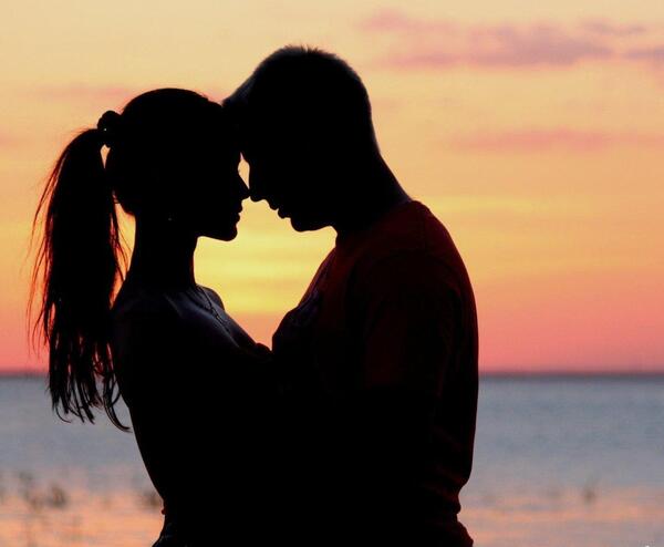 عکس عاشقانه دونفره برای تصویر زمینه