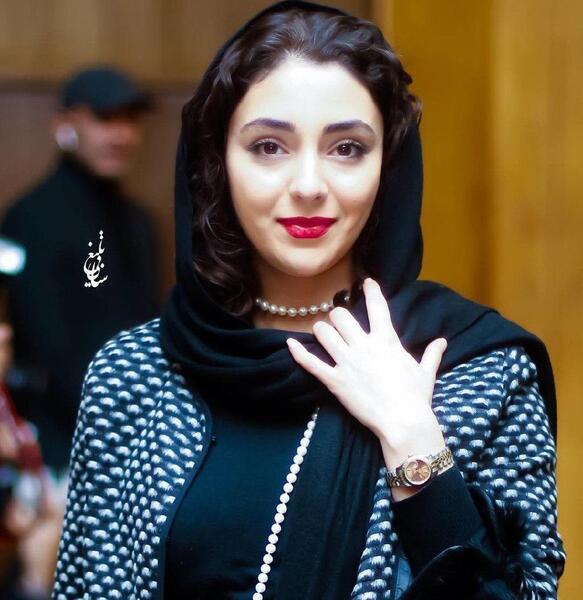 عکس عروسی هستی مهدوی فر و همسرش