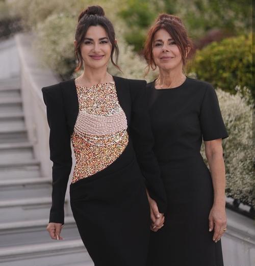 غمزه عکس عروسی هانده ارچل و همسرش