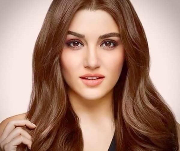 غمزه عکس عروسی هانده ارچل و همسرش