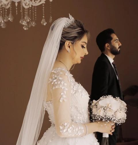 مدل عکس عروس و داماد در آتلیه