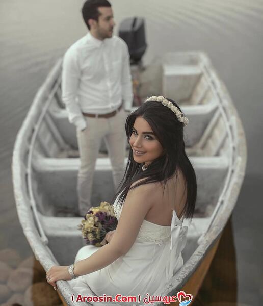 ژست عکس اسپرت عروس و داماد