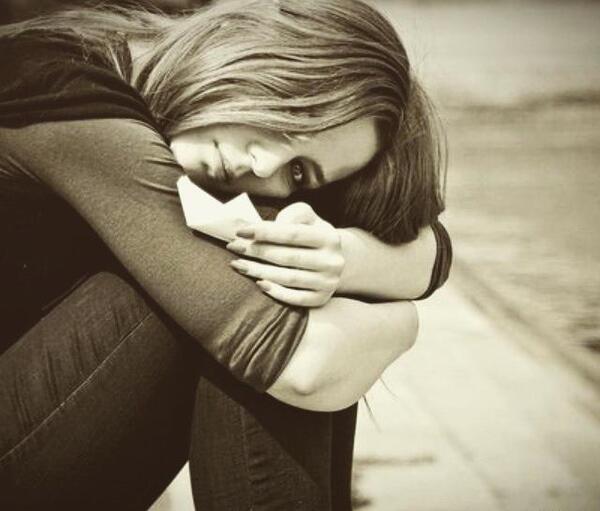 عکس عاشقانه تنها غمگین