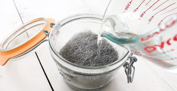 عکس سیم ظرفشویی با ماسک