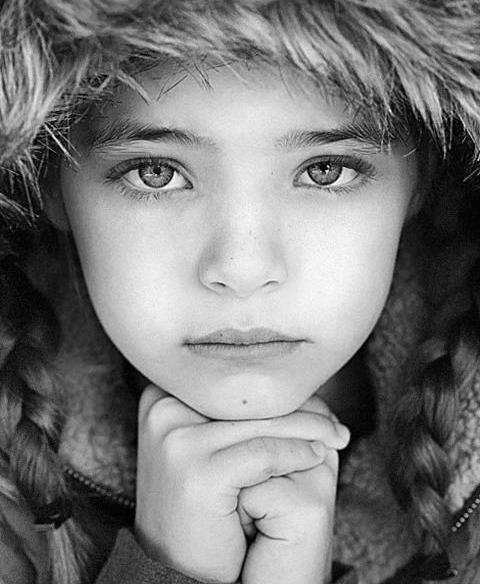 عکس دختر زیبا سفید