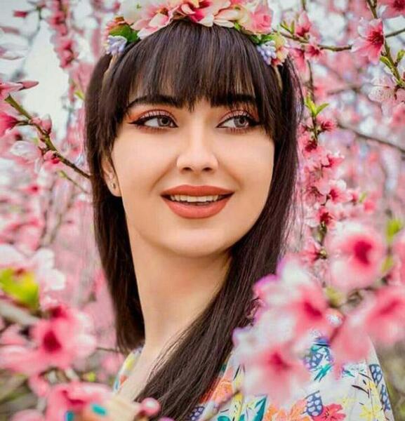 یک عکس زیبا برای پروفایل شاد