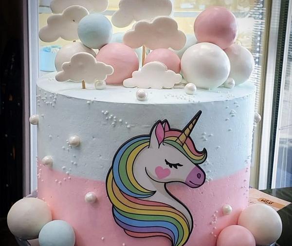 عکس کیک تک شاخ زیبا