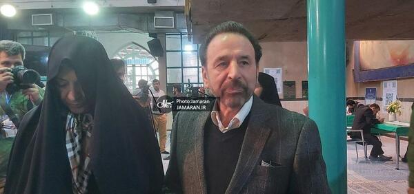 عکس ظریف و همسرش پای صندوق رای