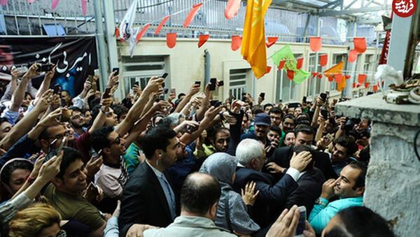 عکس ظریف و همسرش پای صندوق رای