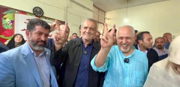 عکس پزشکیان با روحانی و ظریف