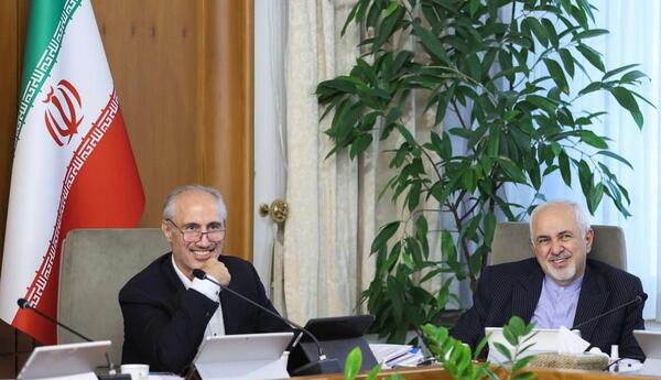 عکس جنجالی ظریف با پزشکیان