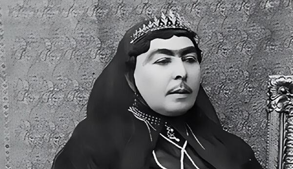عکس واقعی طاووس الملوک