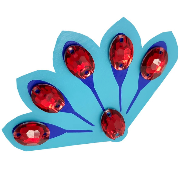 عکس معجزه گر طاووس و پروانه
