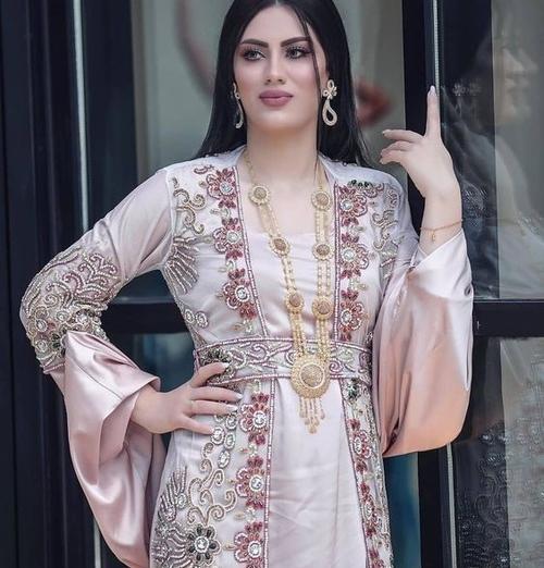 عکس لباس کردی زیبا