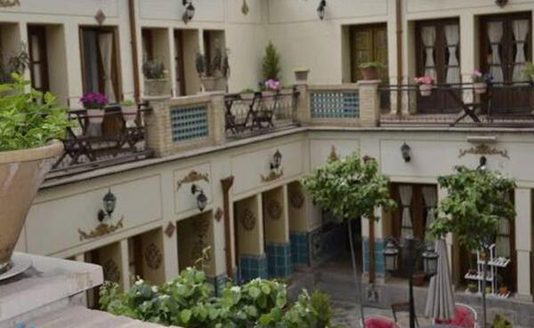 عکس هتل طلوع خورشید اصفهان شماره تماس