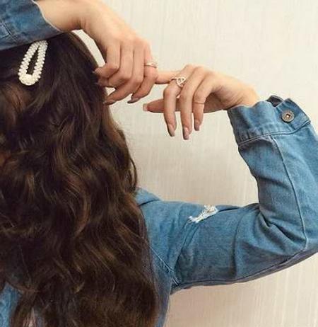 عکس دختر مو بلند برای پروفایل طبیعی