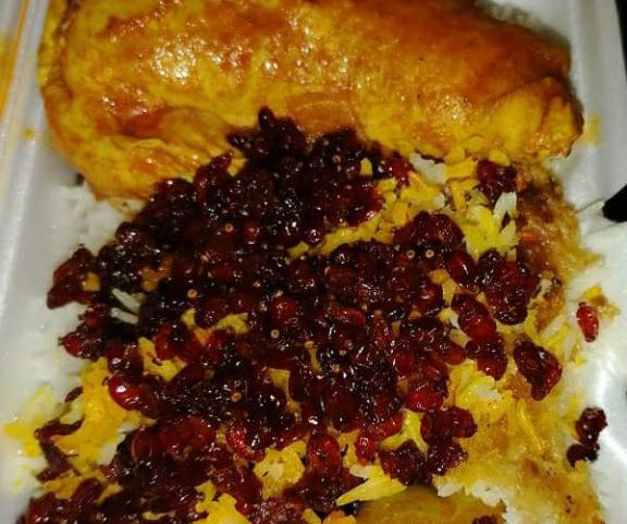 زرشک پلو با مرغ عکس
