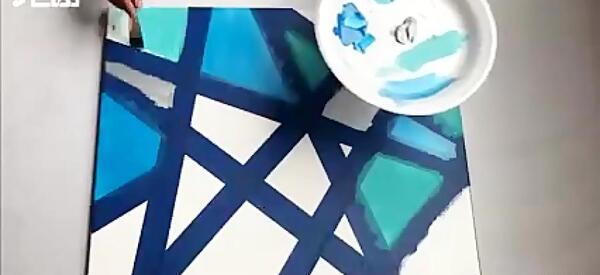 عکس ساده ترین نقاشی روی بوم