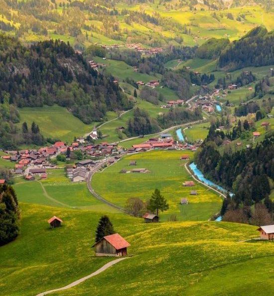 عکس پس زمینه طبیعت سوئیس