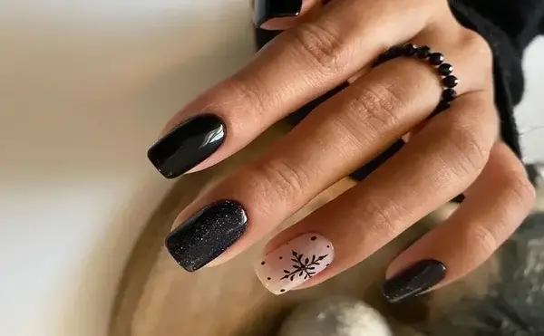 عکس ژلیش ناخن طبیعی مشکی