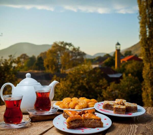عکس طبیعت و چایی