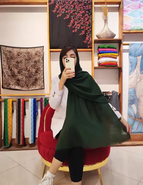 عکس ساده سبز یشمی