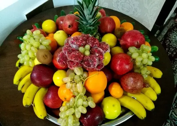 عکس میوه آرایی ساده شب یلدا