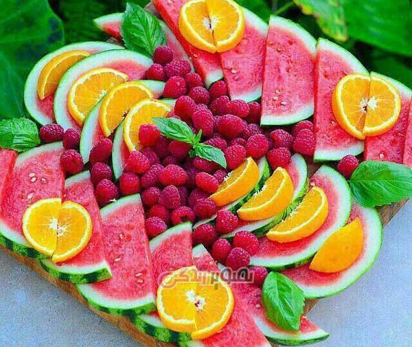 عکس میوه آرایی ساده شب یلدا