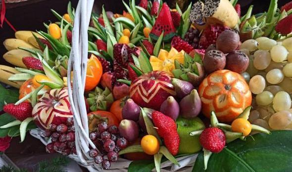 عکس میوه آرایی ساده شب یلدا