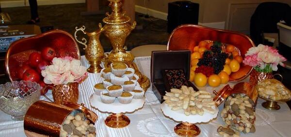عکس ساده ترین سفره شب یلدا
