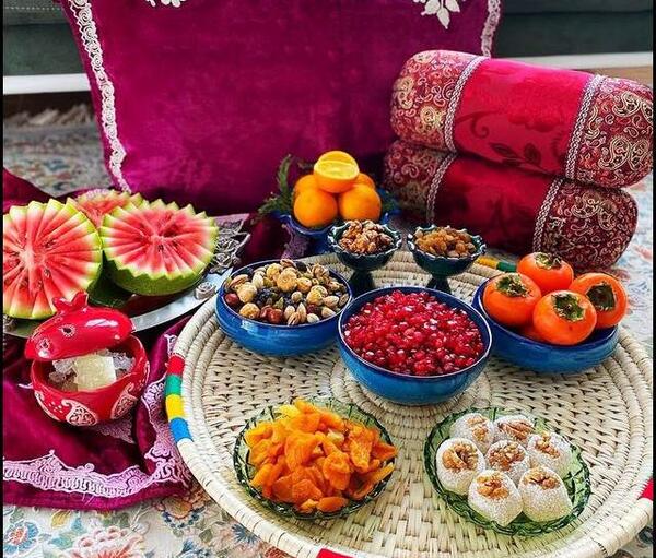 عکس سفره های ساده شب یلدا