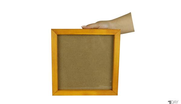 قاب عکس ساده چوبی