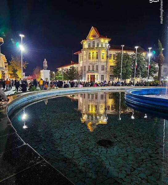 عکس شب شهرداری رشت