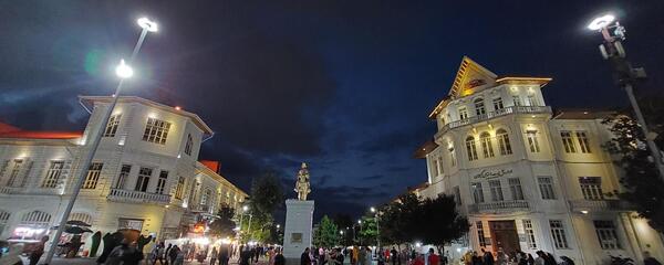 عکس شب شهرداری رشت