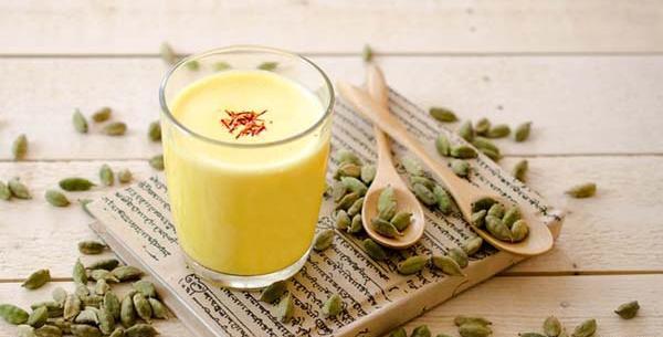 عکس از شیر پسته