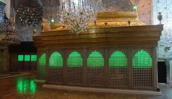 عکس داخل ضریح شش گوشه امام حسین