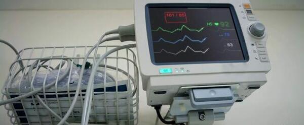 عکس دستگاه ضربان قلب جنین