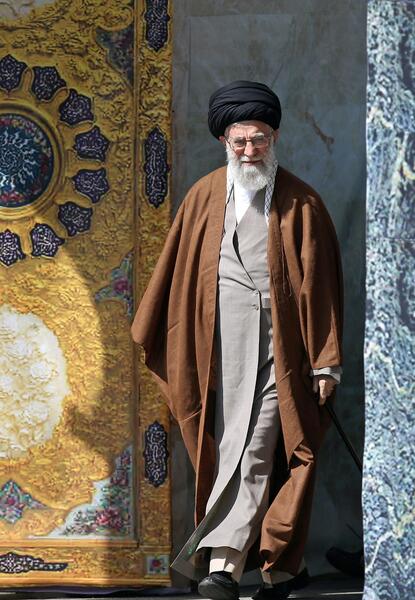 عکس رهبری برای صفحه گوشی