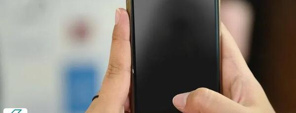 عکس خراب شدن صفحه گوشی