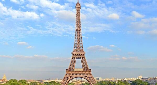 عکس برج ایفل برای صفحه گوشی