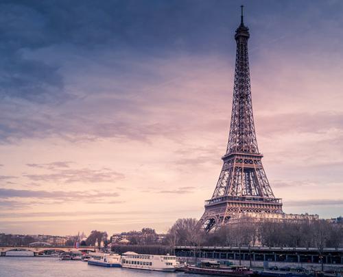 عکس برج ایفل برای صفحه گوشی