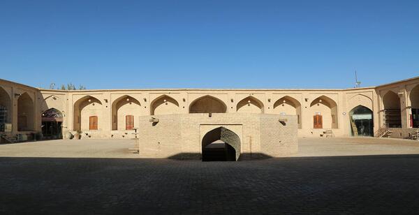 عکس شاه عباسی میبد