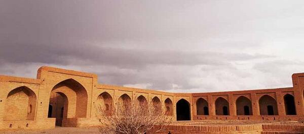 عکس کاروانسرای شاه عباسی سمنان
