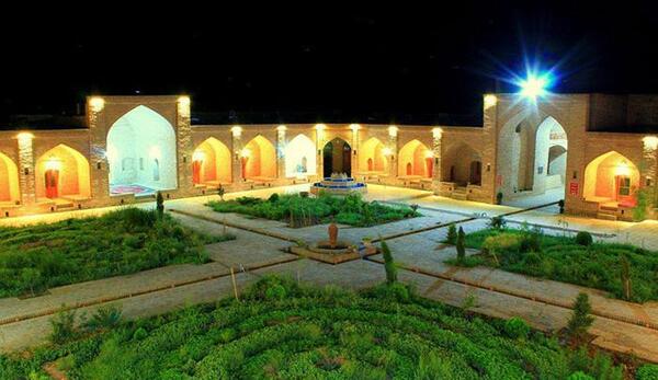 عکس کاروانسرای شاه عباسی سمنان