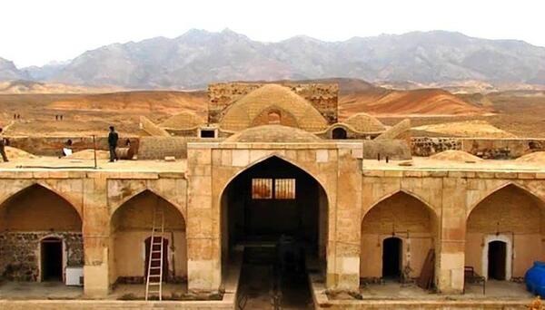 عکس کاروانسرای شاه عباسی سمنان