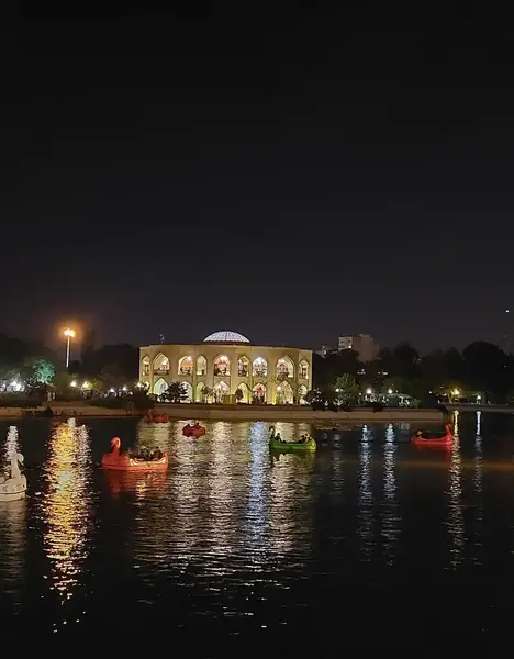 عکس شاه گلی شب