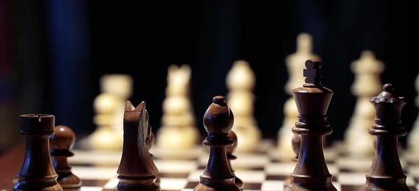 عکس شاه و سرباز شطرنج