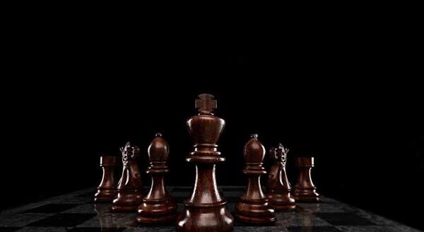 عکس شاه و سرباز شطرنج